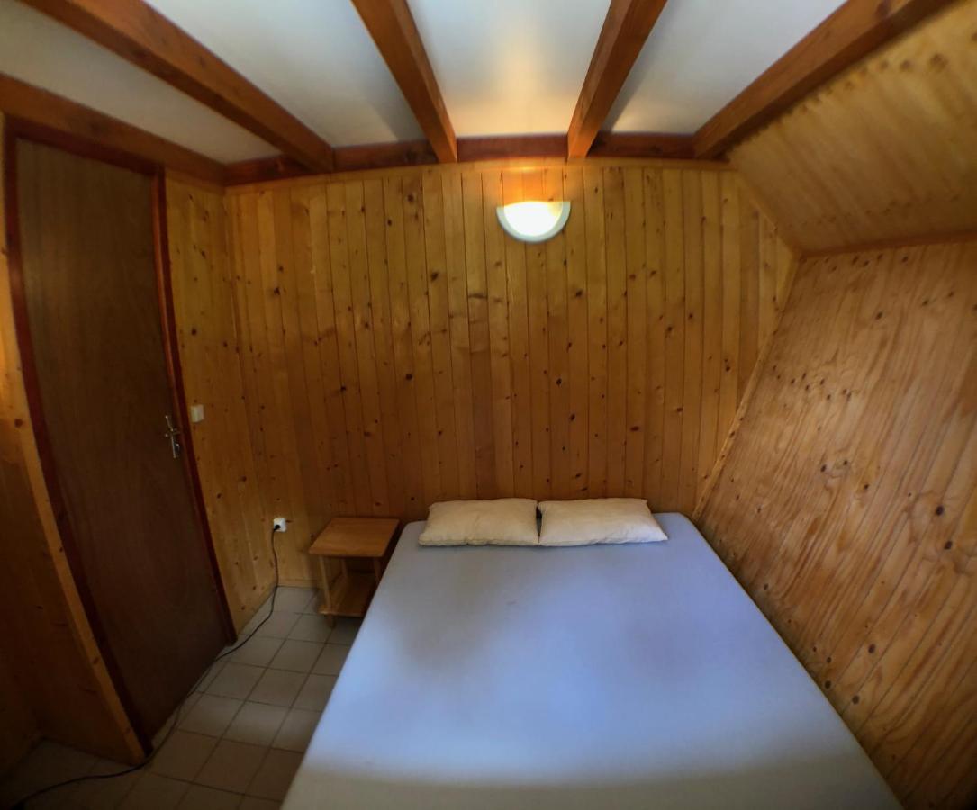 Chalet Dans Le Parc D'Un Manoir Du Xixeme Angles  Dış mekan fotoğraf